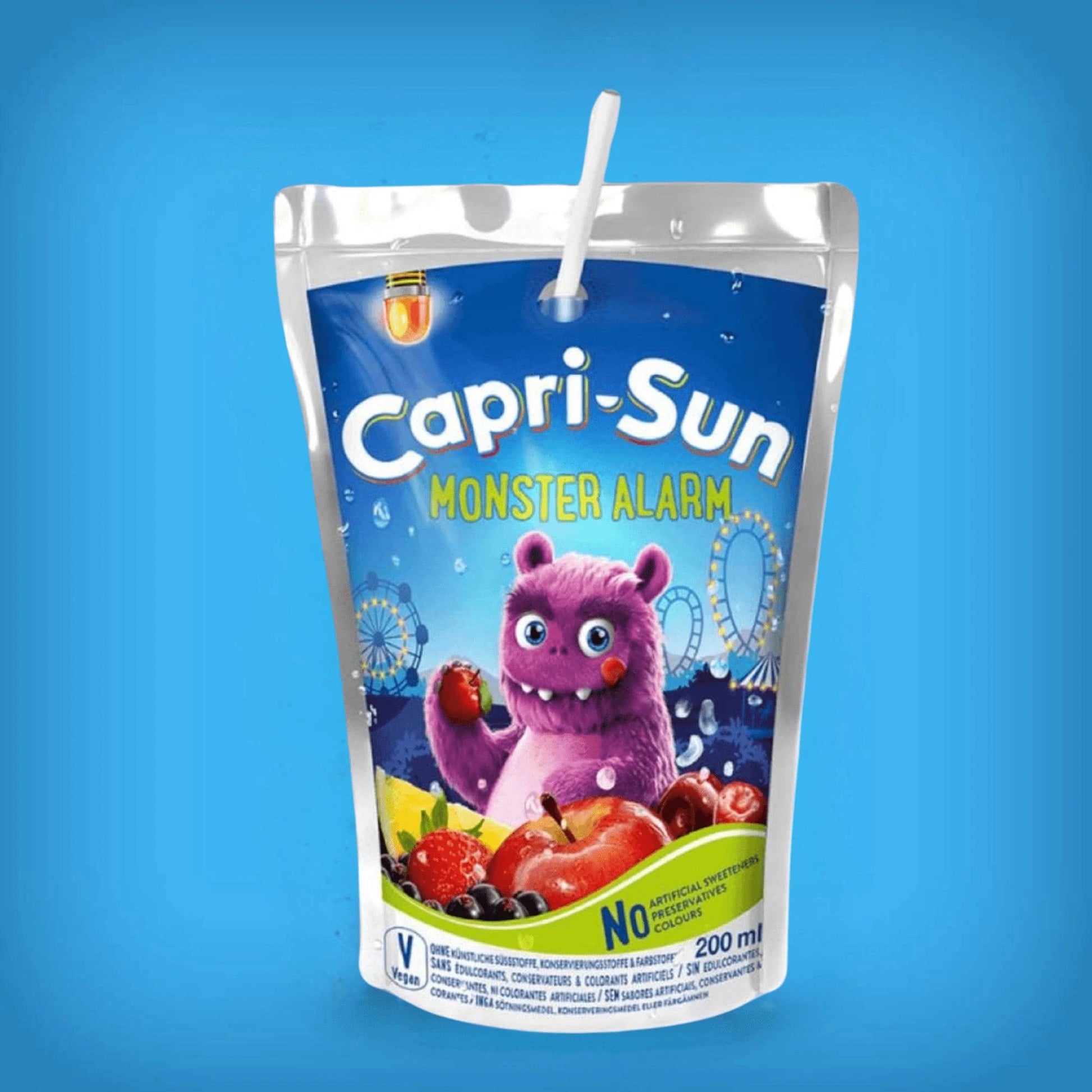 Capri-Sun Monster Alarm, boisson fruitée aux saveurs de pomme, cassis et cerise.