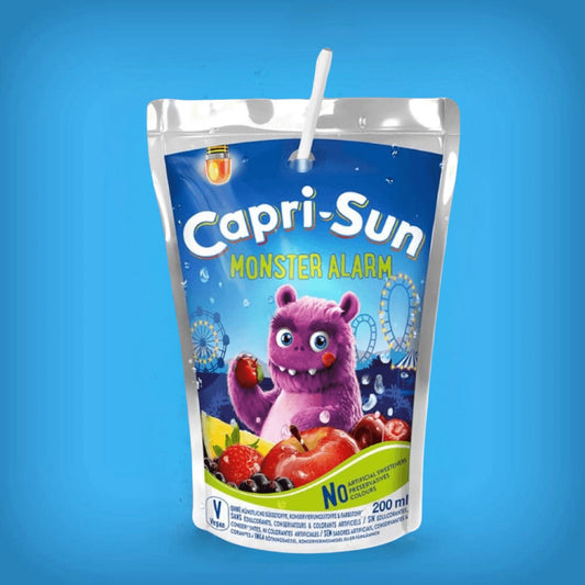 Capri-Sun Monster Alarm, boisson fruitée aux saveurs de pomme, cassis et cerise.