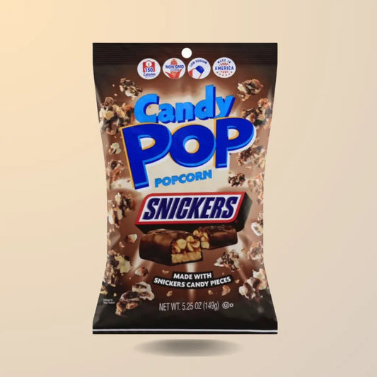 Image du Candy Pop Popcorn Snickers, un snack délicieux combinant popcorn et morceaux de Snickers, parfait pour toutes les occasions.