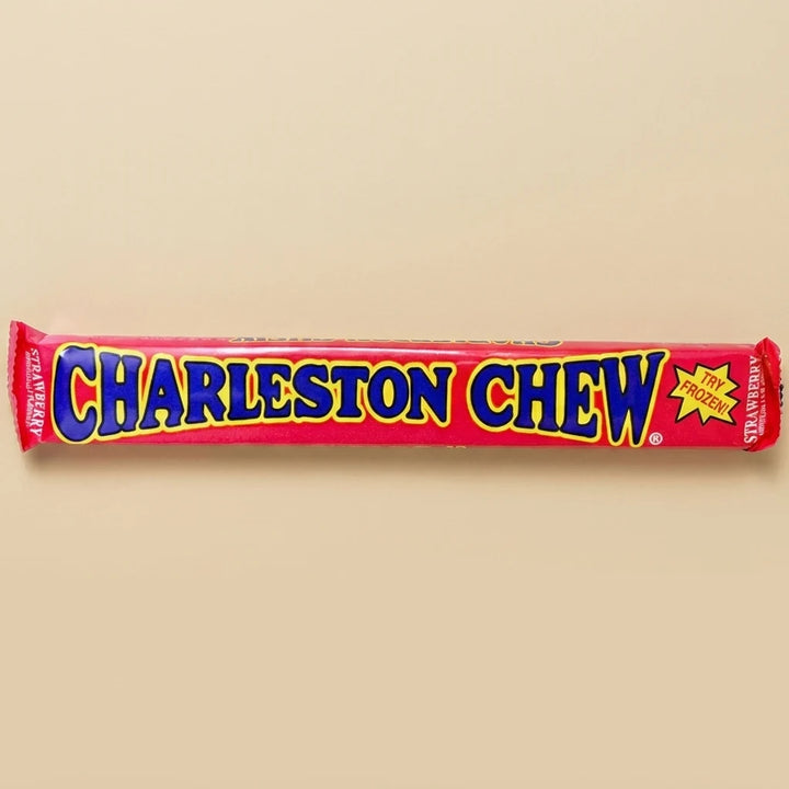 Charleston Chew Strawberry, barre de nougat fraise américaine, snack chewy