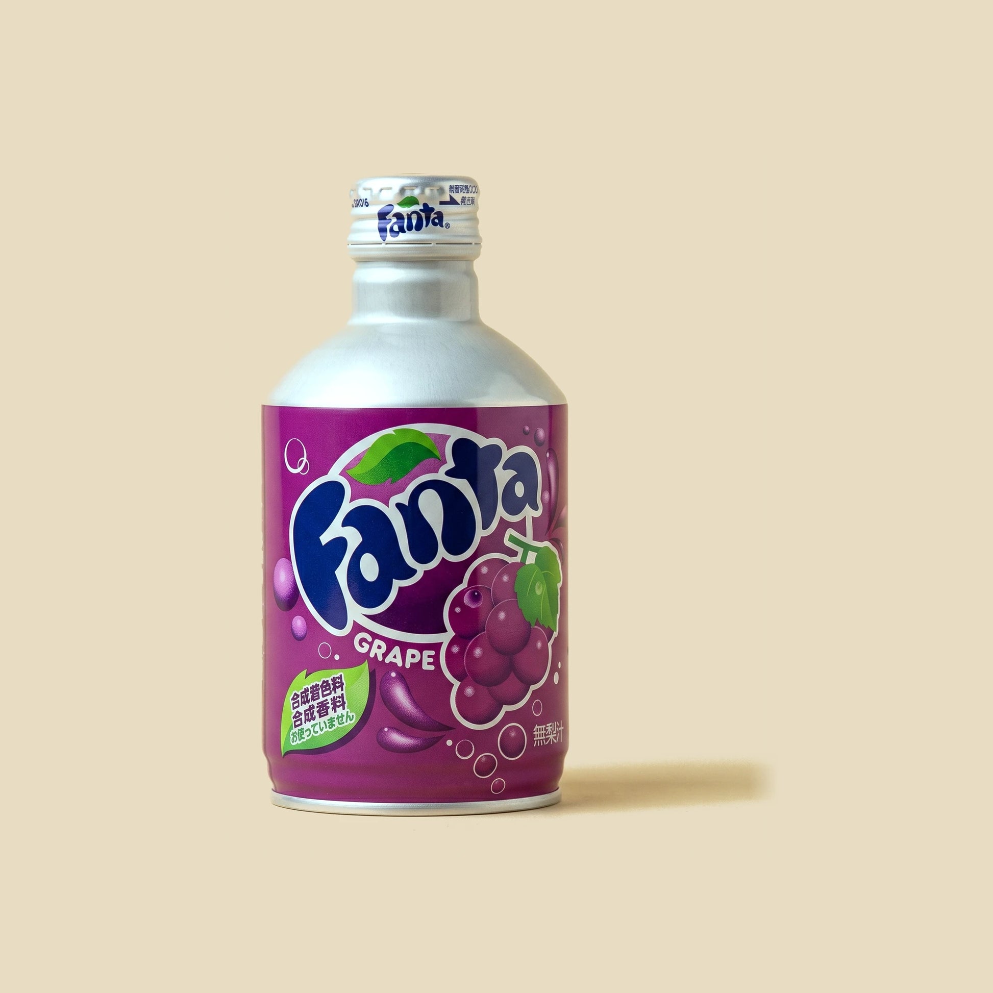 Bouteille-canette 300ml Fanta Grape — soda raisin importé du Japon — Lollipop Korner